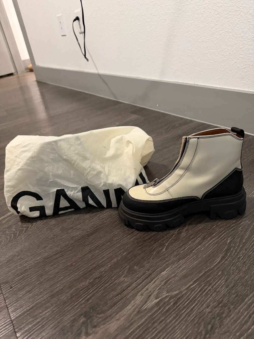 Ganni Cream and Black Chunky Zip-Front Chelsea Boot